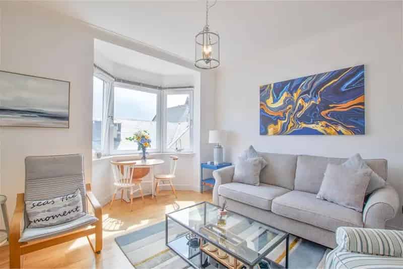 2 Bed Duplex Flat near Largs Promenade with Firth of Clyde Views