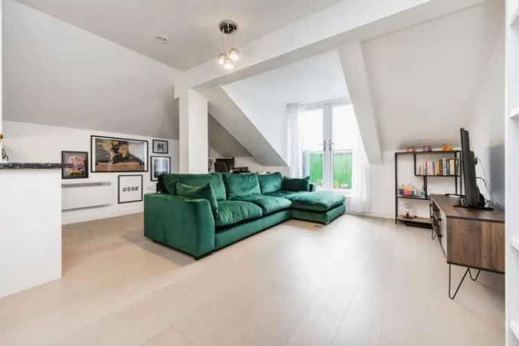 2 Bedroom Apartment for Sale Bedford Town Centre