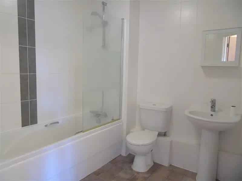 Flat For Rent , Maidenhead, England