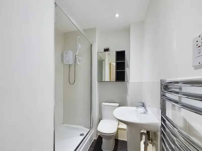 2 Bedroom Flat to Rent