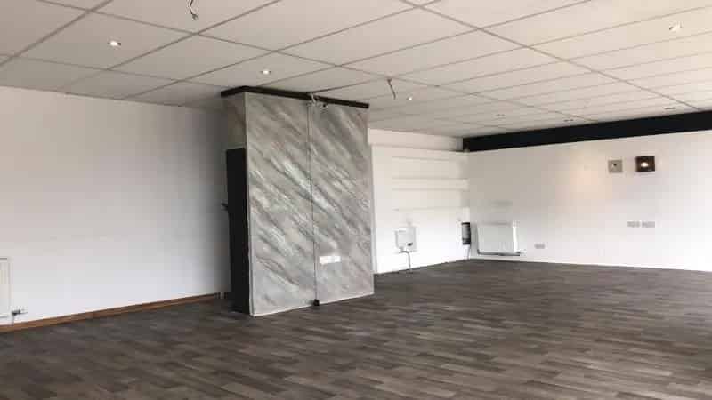 Ground Floor Retail Unit - Ideal for Retail or Professional Services