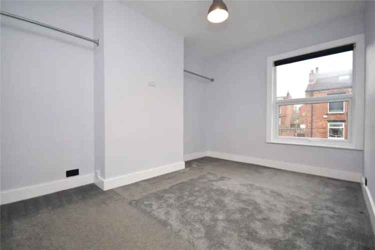 House For Rent in Leeds, England