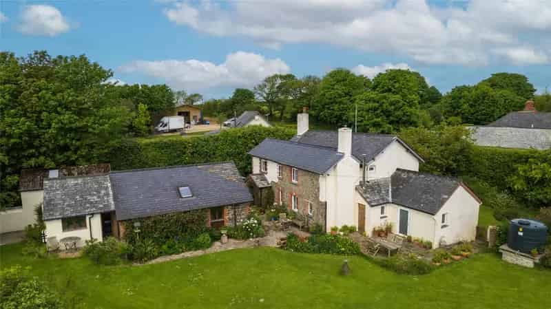 Five Bedroom Period Farmhouse with Art Studio and Workshop