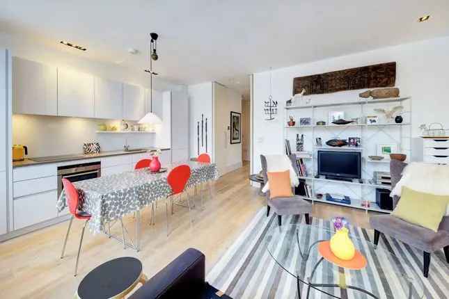 Flat for sale in Ovington Gardens, London SW3