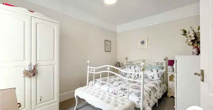 2 Bedroom Victorian House for Sale