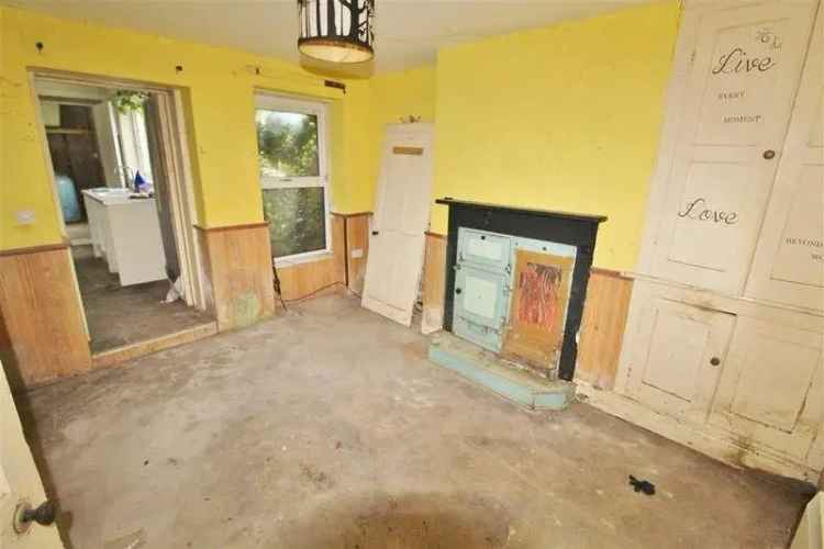 4 Bed House For Sale Needs Renovation Great Potential