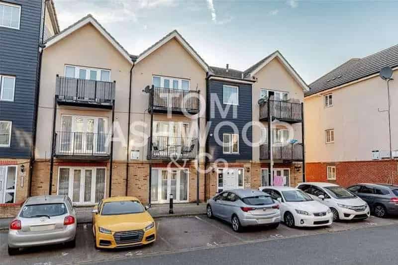 2 Bedroom Flat for Sale Barking Ilford