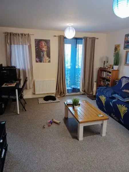 Flat For Rent in East Devon, England