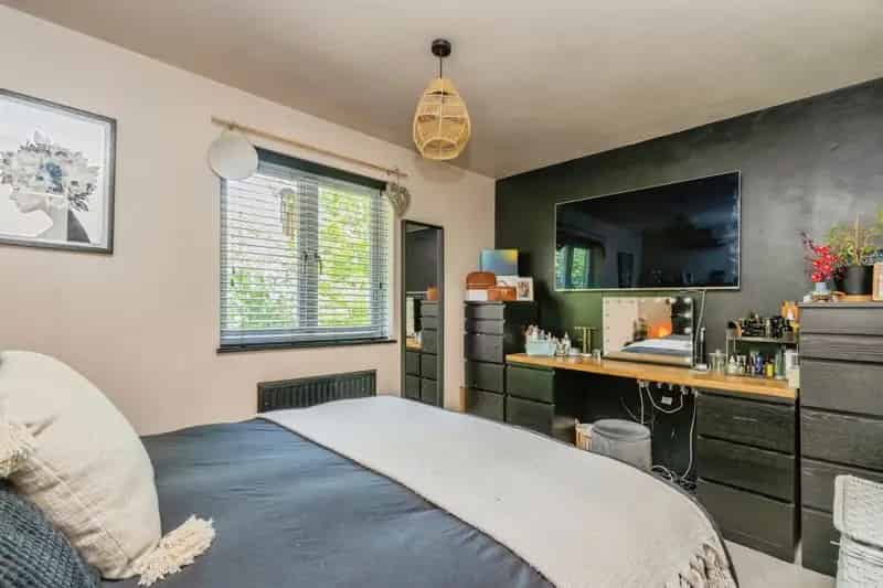 2 Bedroom House in Petersfield