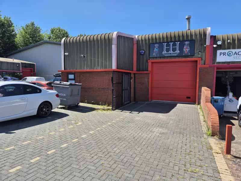 Commercial property For Rent , Daventry, England