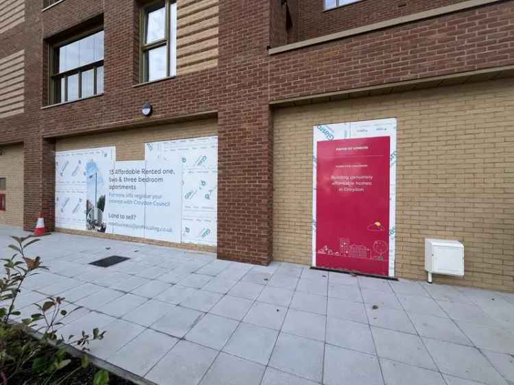 913 sq ft Ground Floor Commercial Unit South Croydon