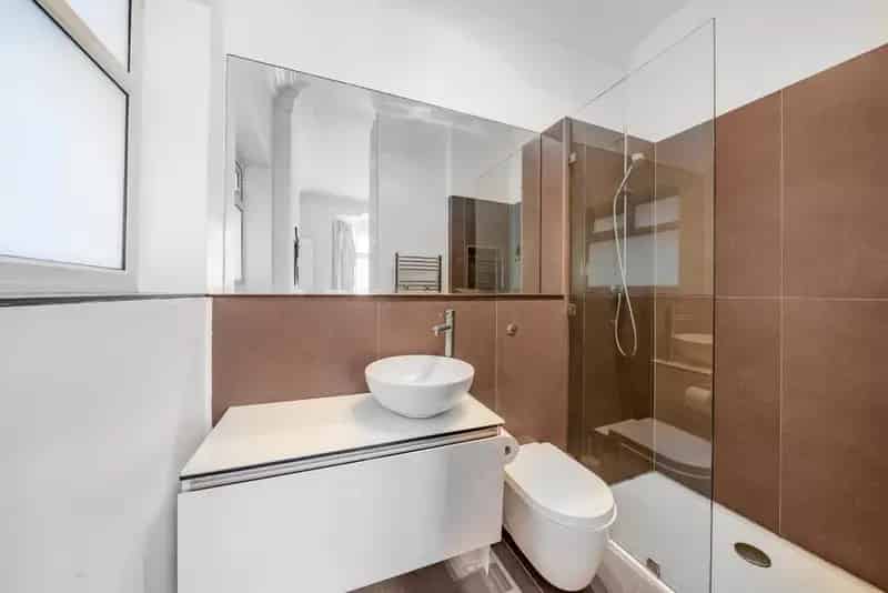 1930s Ground Floor Studio Near Denmark Hill and Herne Hill