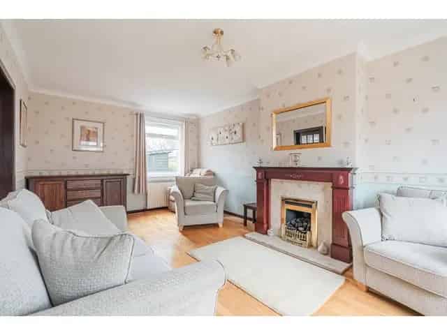 2 Bedroom Semi-Detached Villa for Sale in Roslin