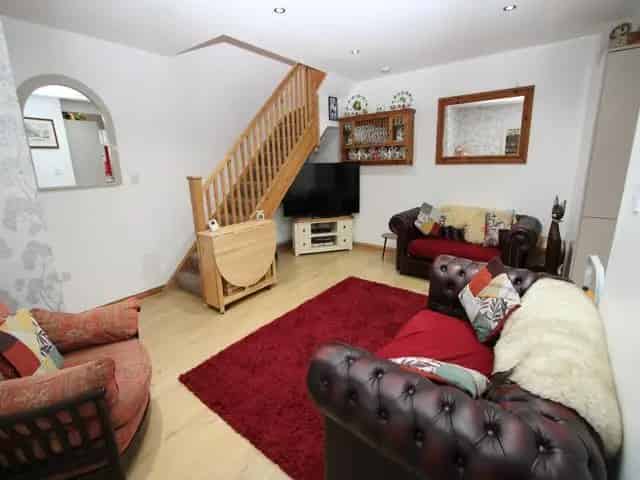 2 Bedroom Cottage for Sale East Bierley