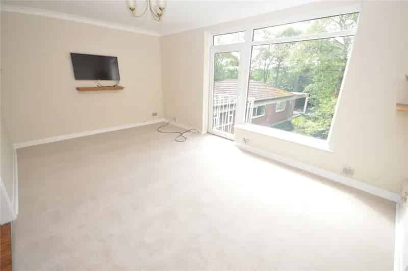 Flat For Sale , Leeds, England