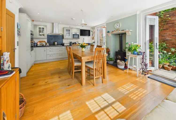 4 Bed Detached House For Sale Modern High Standard Family Home