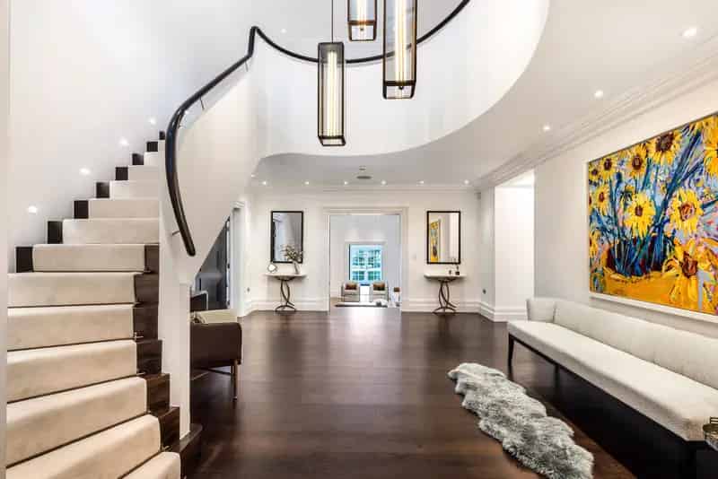 Luxury 6-Bedroom House for Sale Crown Estate