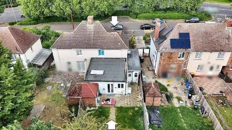 3 Bed Semi-Detached House For Sale No Upward Chain