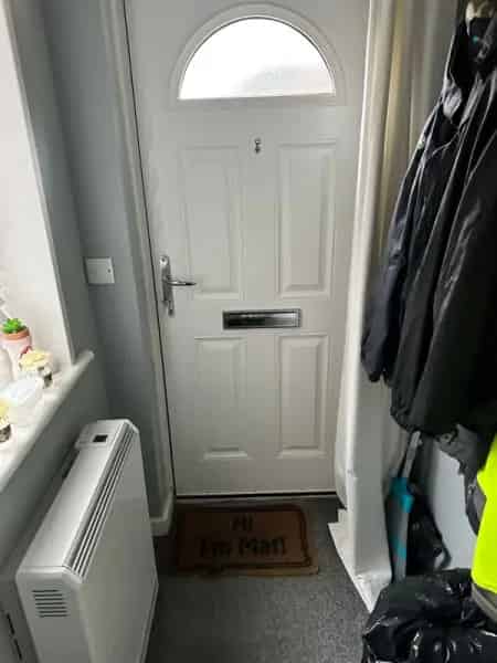 1 Bedroom House Stanwell Moor  Off Street Parking