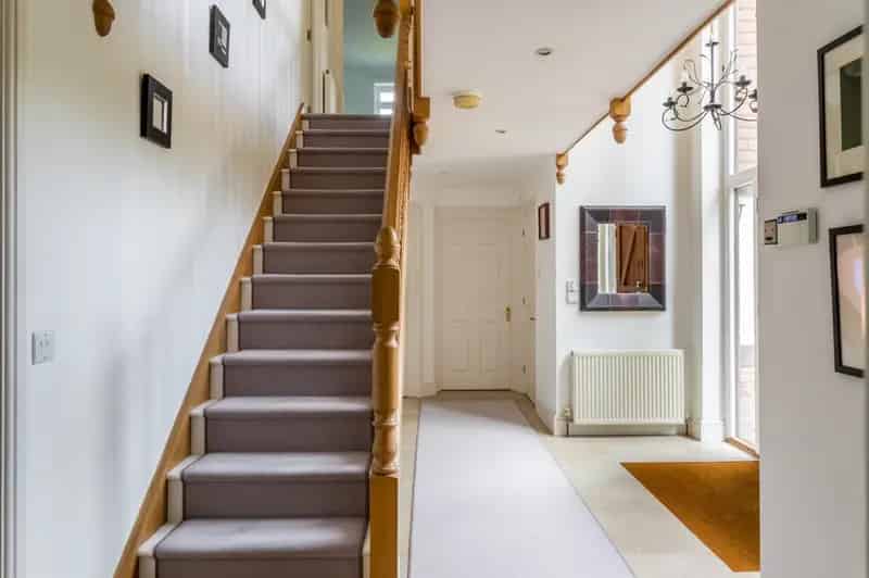 6 Bedroom Detached House for Sale in Weald Sevenoaks