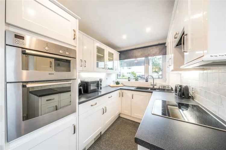 House For Sale in Leeds, England