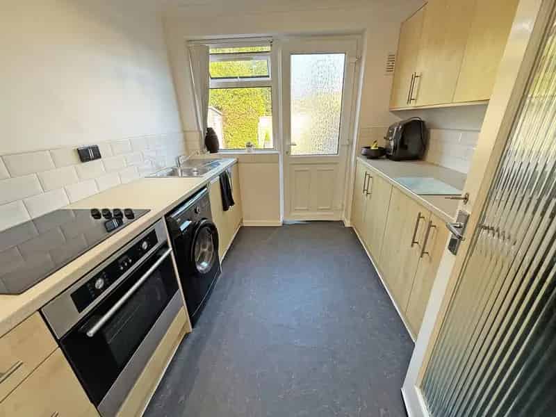 2 Bedroom Maisonette for Sale