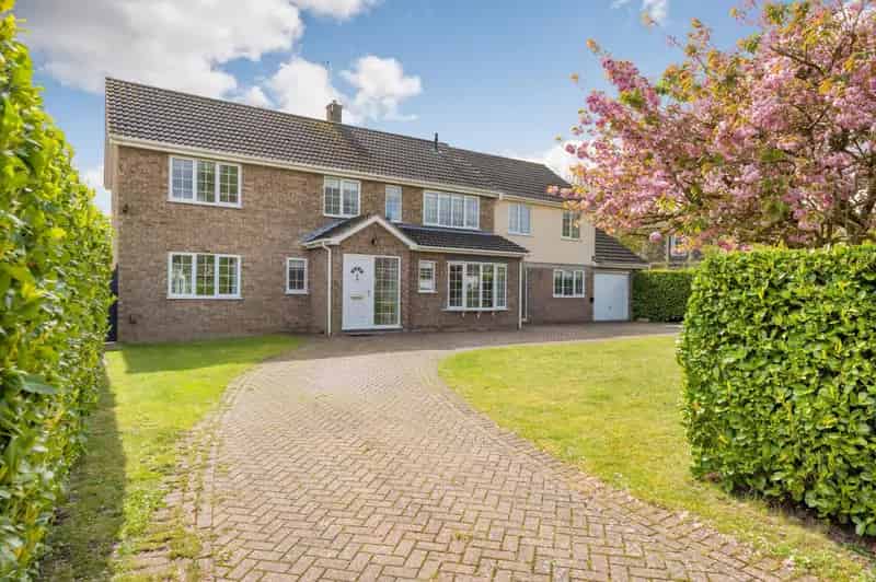 5 Bedroom Detached House for Sale Home Farm Lane Bury St Edmunds