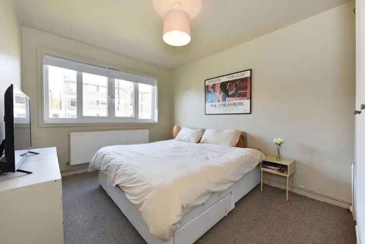 2 Bedroom Apartment House to Rent in Parkside Estate