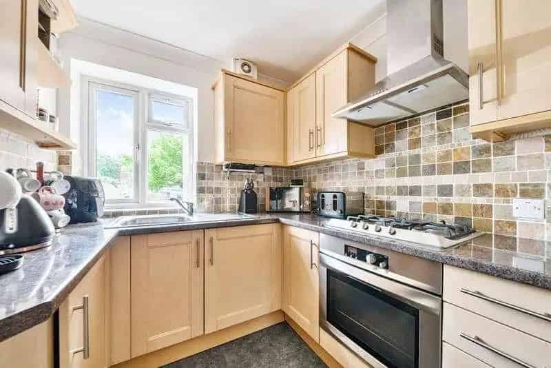 2 Bed Flat for Sale