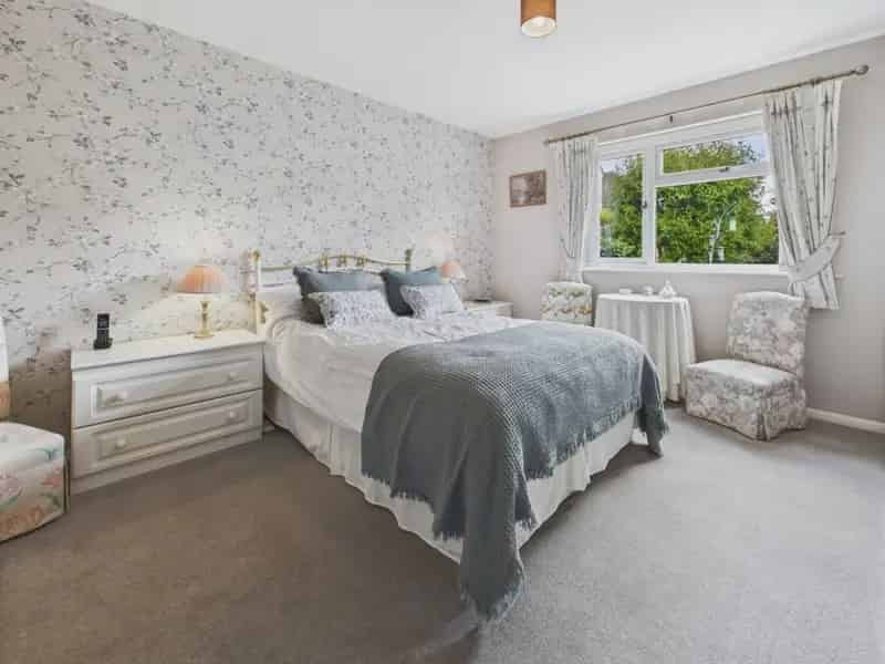 4 Bedroom Detached Bungalow For Sale