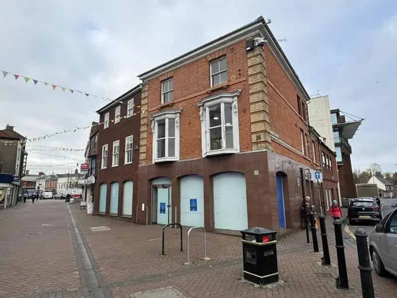Spalding Town Centre Retail Unit 3 Floors Banking Hall Office Storage