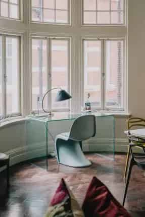 3-Bedroom Apartment in West Kensington Mansion Block