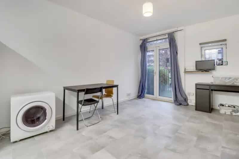 3 Bedroom Flat for Sale in Camden