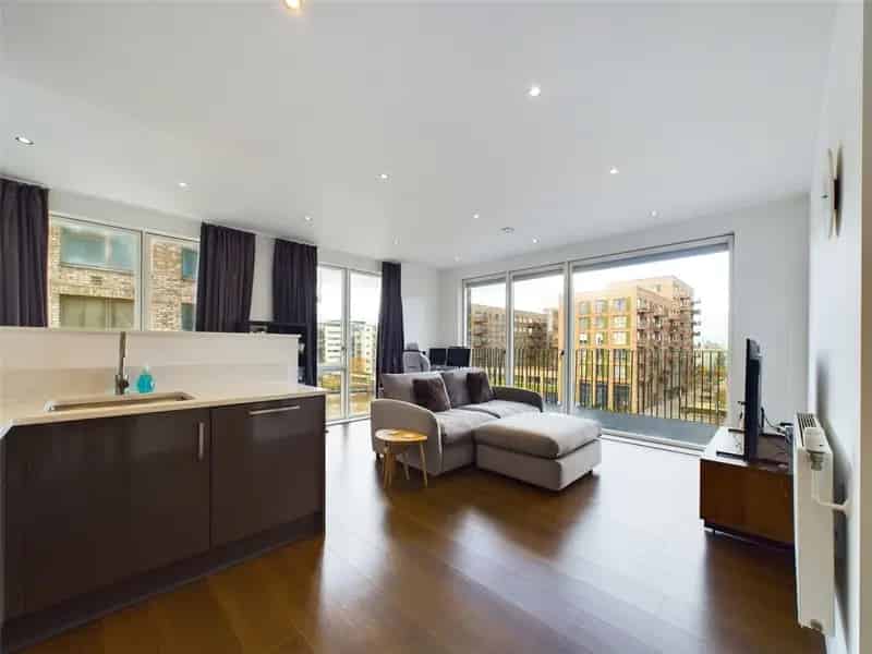 Flat For Sale , London, England