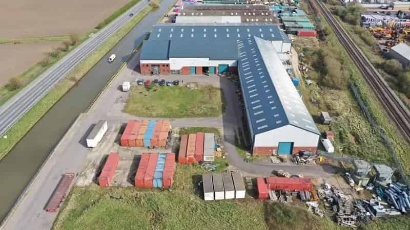 Warehouse with Showroom and Office Space