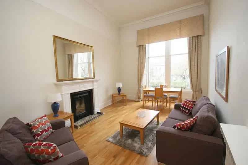 2 Double Bedroom Flat to Rent in Edinburgh West End