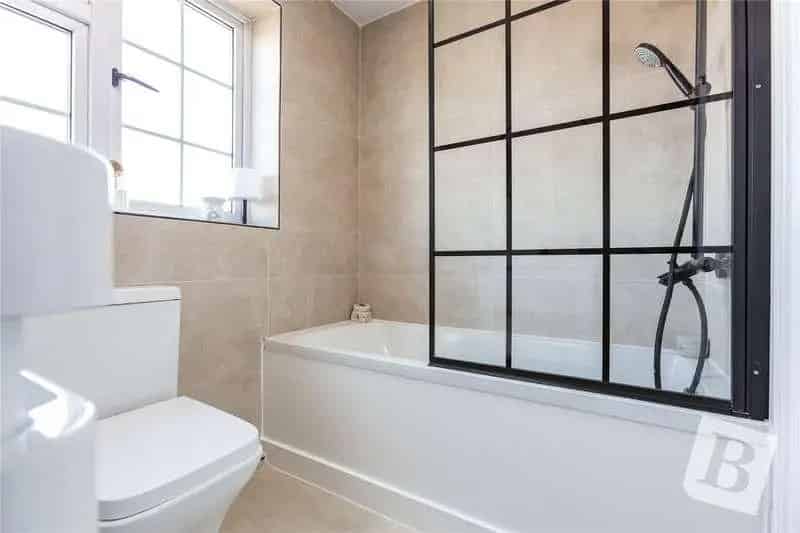 4 Bed House for Sale - Spacious Family Home