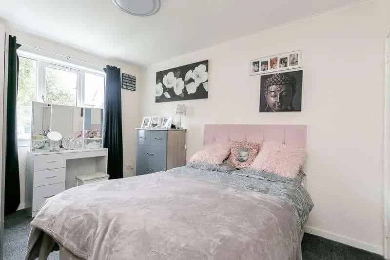 3 Bed Flat for Sale in Redhall Edinburgh