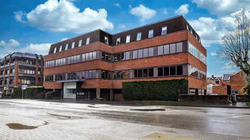 Camberley Office Space For Lease Refurbished Town Centre Suite