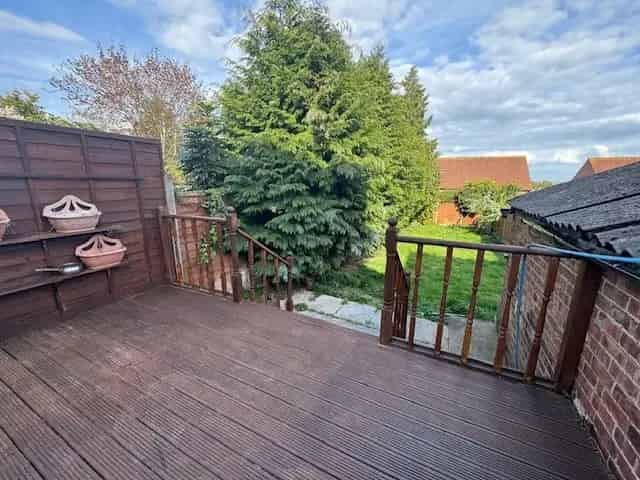 Newly Renovated 3 Bed House Near Wellingborough Town Centre