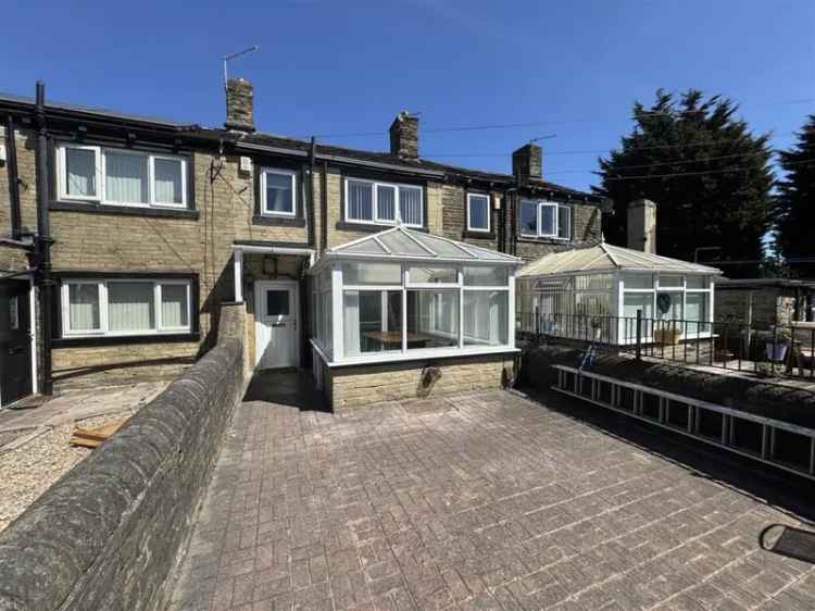 2 Bedroom Mid Terrace Cottage with Off Road Parking