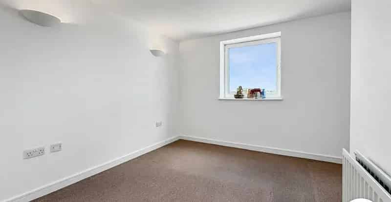 2 Bedroom Apartment River Thames Views London