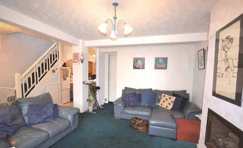 3 Bedroom Semi Detached House to Rent Near Edmonton Green