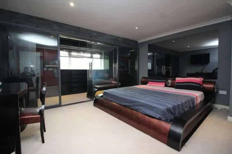 4 Bed Detached House for Sale in Bradwell Village Milton Keynes