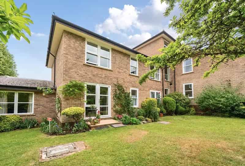 2 Bedroom Apartment For Sale