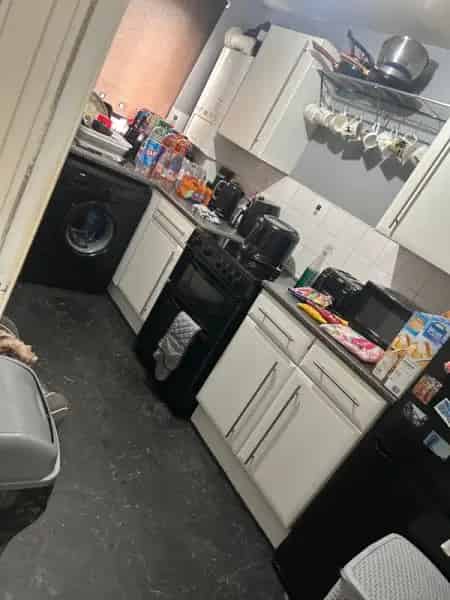Downstairs Flat with Walk in Shower and Ample Storage