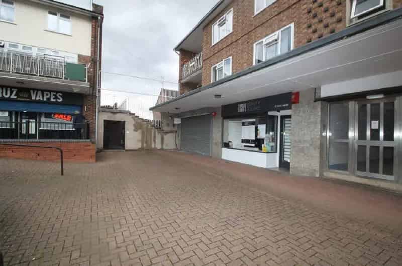 Retail Shop To Let Leamington Spa