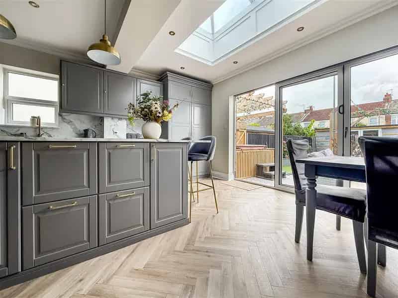 3 Bedroom Semi Detached House Portsmouth
