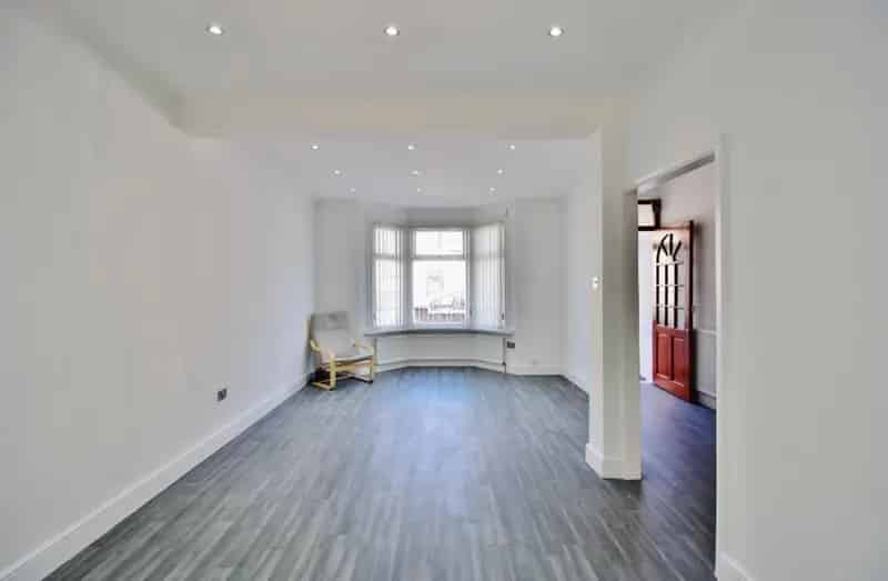 3 bedroom House
 To Let