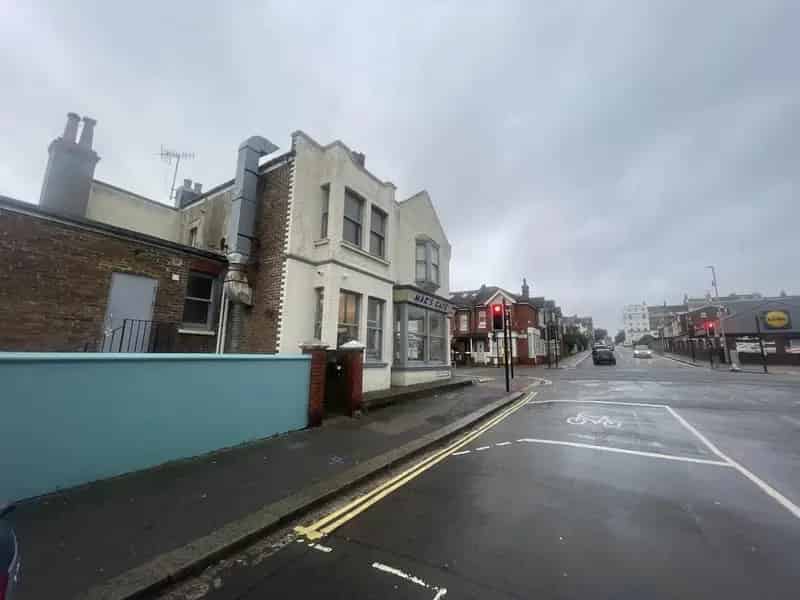 3 Bedroom Flat to Rent Sussex